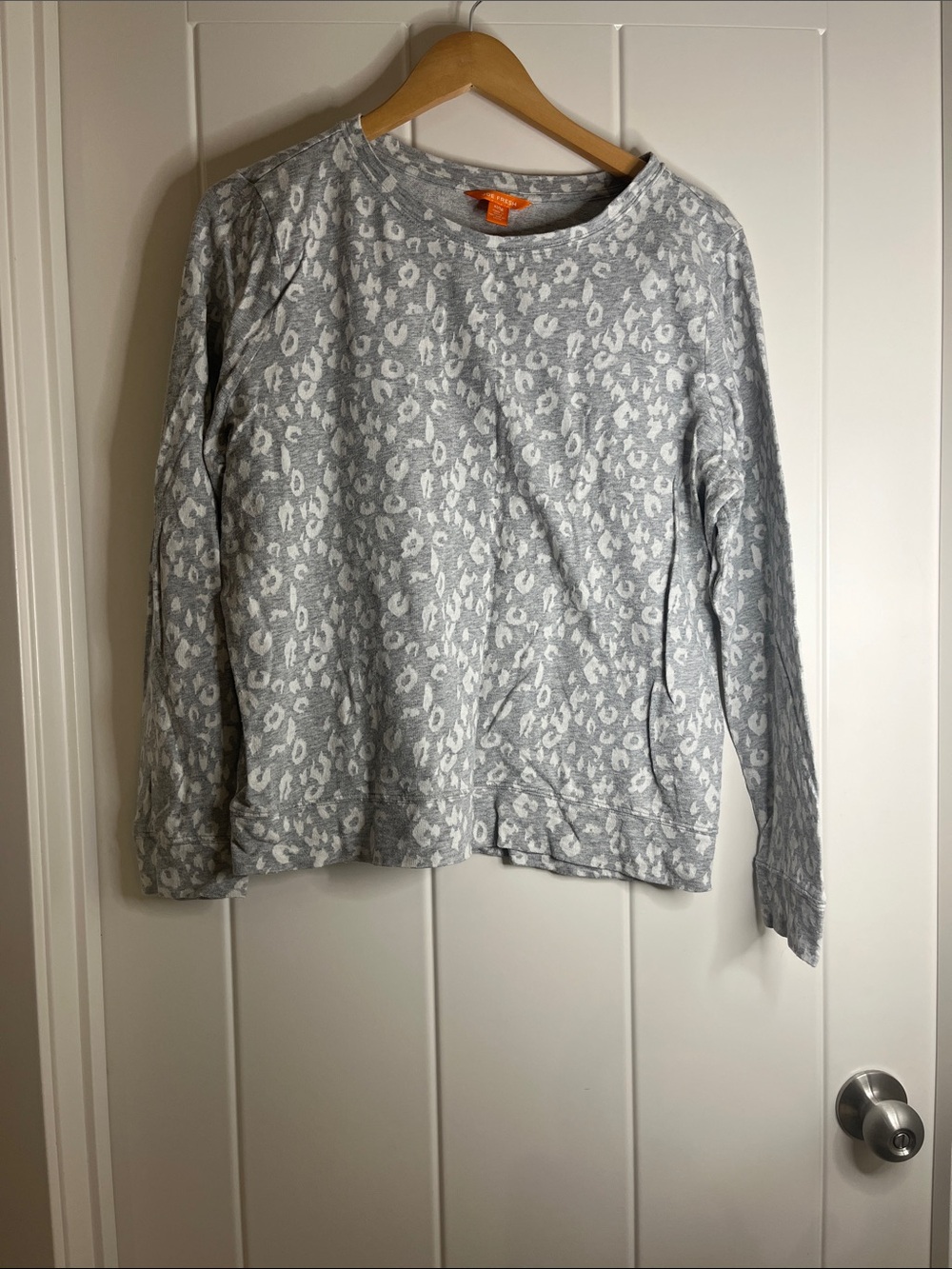 Joe Fresh Light Gray Leopard-Print Crewneck Sweatshirt